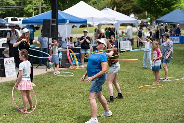 Music, Vendors and Family Fun Highlight 31st Annual Creek Bank Festival | There were dozens and dozens of vendors at the event where festival